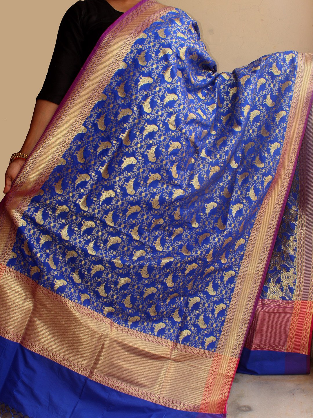 Bird-motif-blue-banarasi-dupatta Bird-motif-blue-banarasi-dupatta