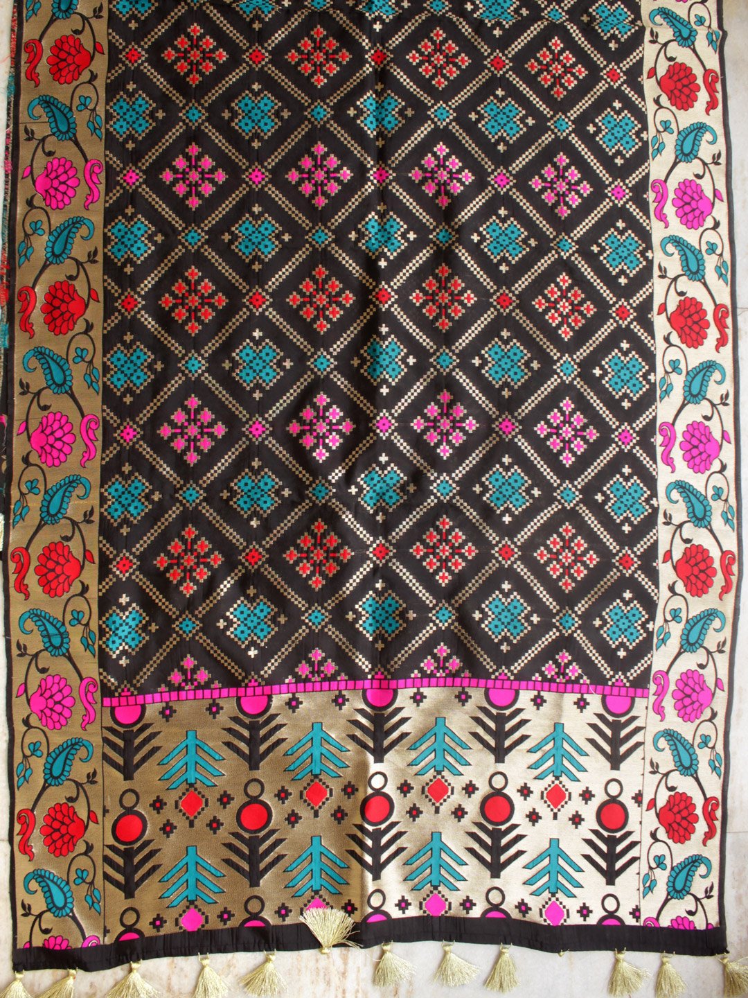 Black-meenakari-banarasee-art-katan-silk-dupatta Black-meenakari-banarasee-art-katan-silk-dupatta