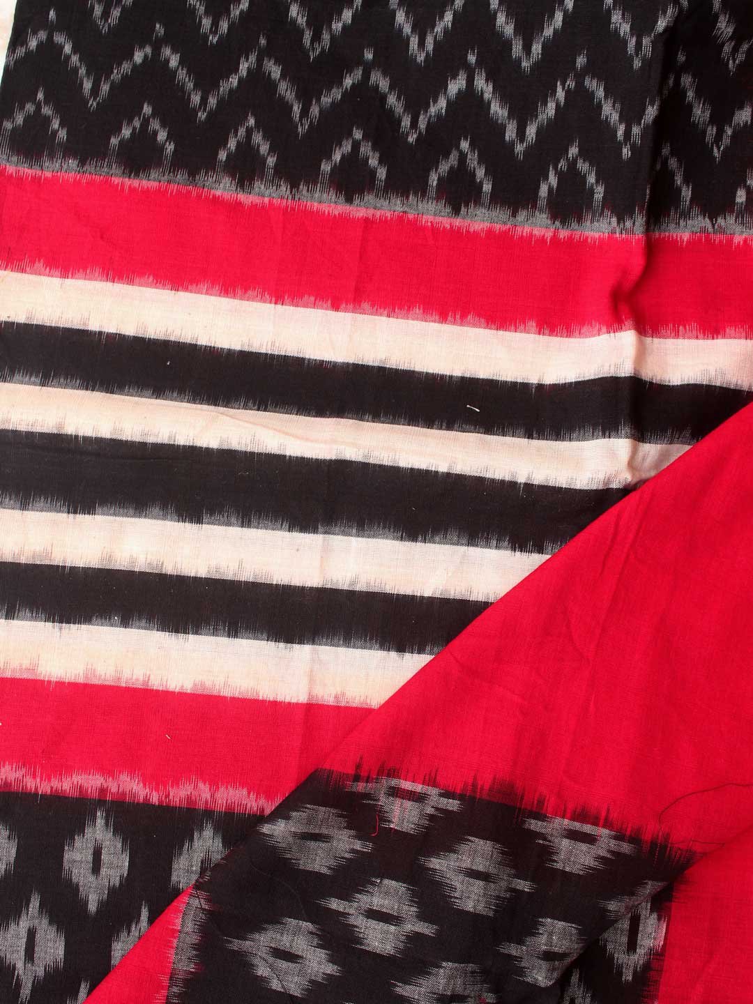 Black-red-and-white-cotton-ikkat-dupatta