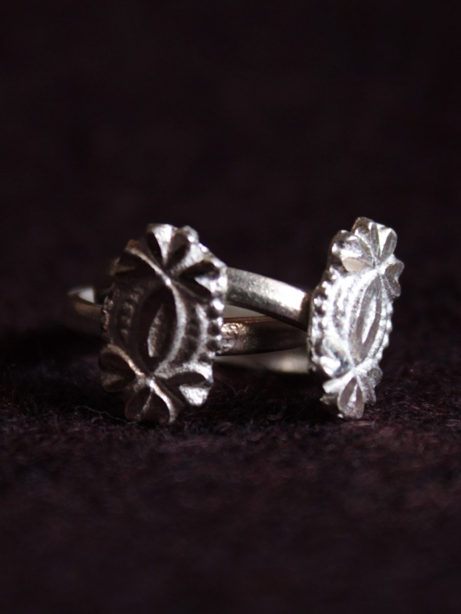 Oval real silver toe-rings