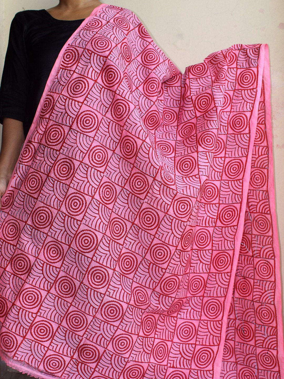 Pink-block-printed-kanthawork-silk-dupatta nk-block-printed-kanthawork-silk-dupatta
