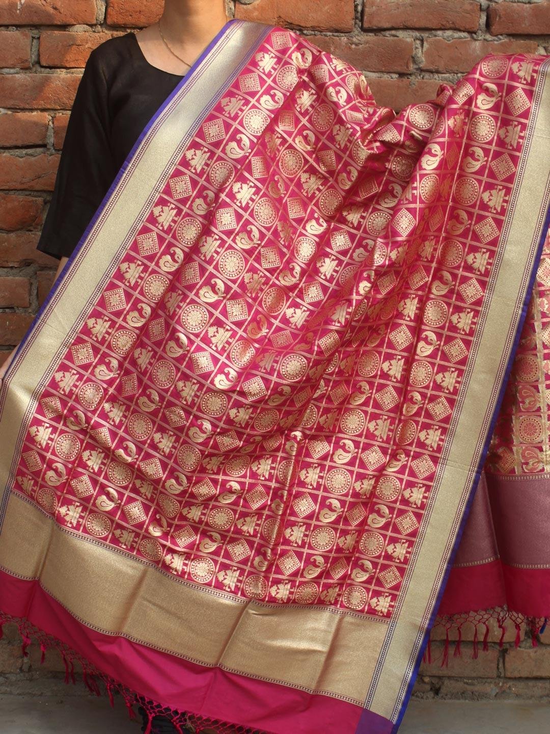 Pink-golden-figurine-motif-banarasi-dupatta Pink-golden-figurine-motif-banarasi-dupatta at Shilphaat.com