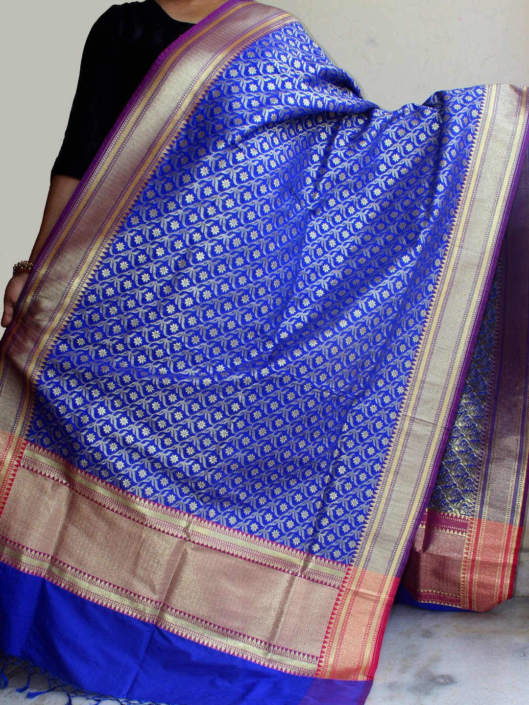 Purple-border,-blue-banarasi-dupatta Purple-border,-blue-banarasi-dupatta