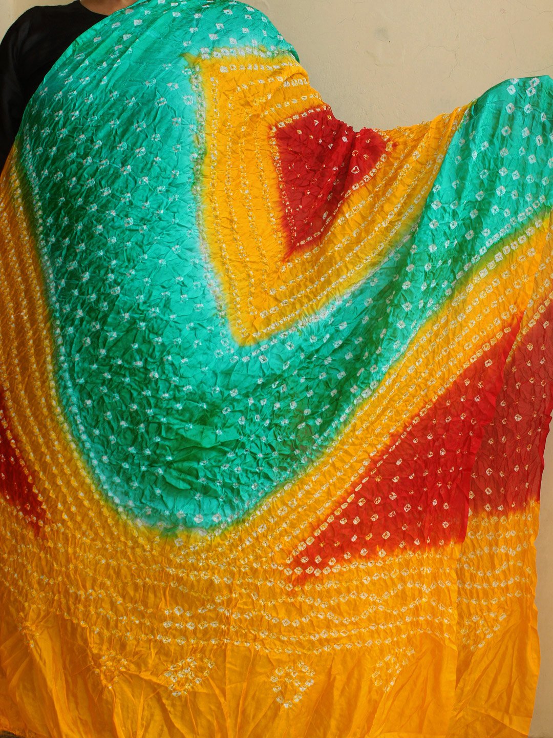 Red,-geen-yellow-bandhani-dupatta Red,-geen-yellow-bandhani-dupatta