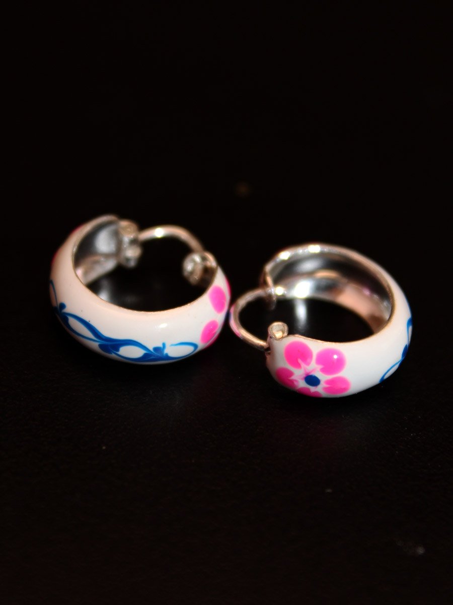 White-Enamelled-hoop-Silver-earrings White-Enamelled-hoop-Silver-earrings