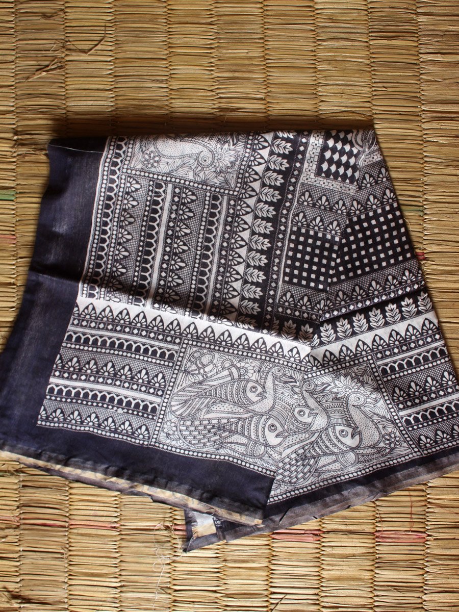black-madhubani-palla-on-red-and-white-bhagalpuri-silk-saree black-madhubani-palla-on-red-and-white-bhagalpuri-silk-saree