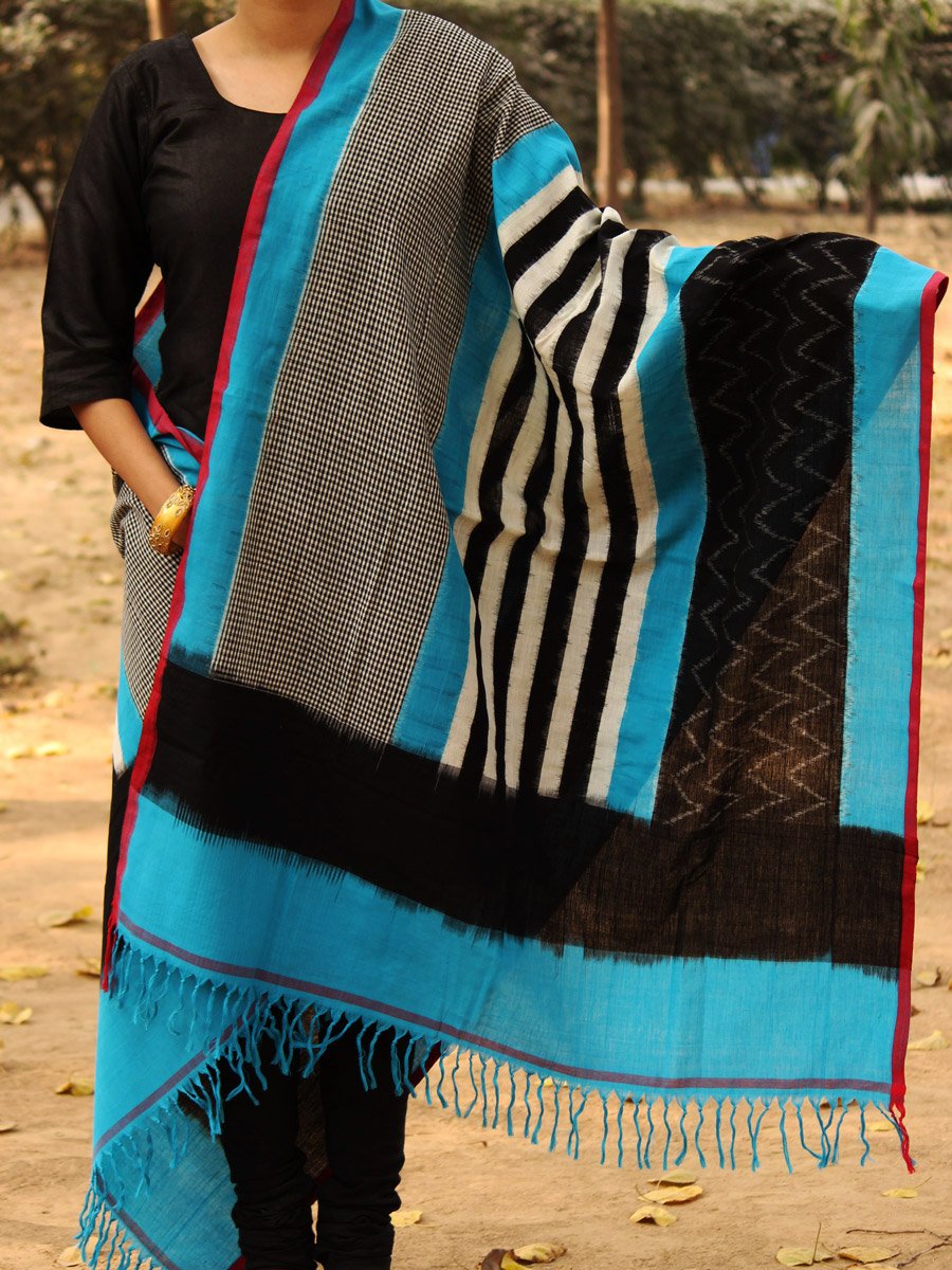 blue-black-and-white-ikat-dupatta blue-black-and-white-ikat-dupatta