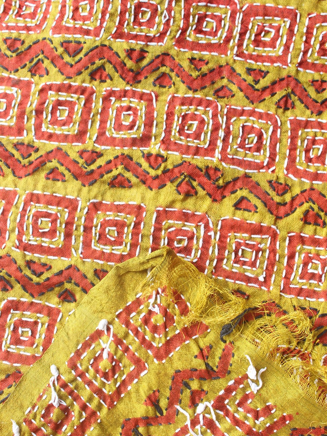 golden-green-kantha-embroidered-silk-dupatta golden-green-kantha-embroidered-silk-dupatta