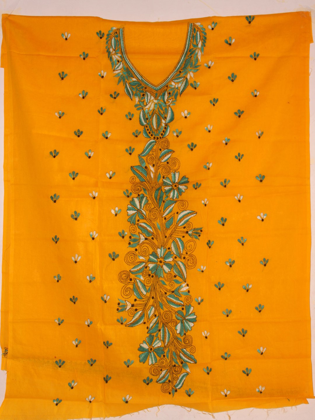 green-and-white-kantha-embroiderd-cotton-top-fabric