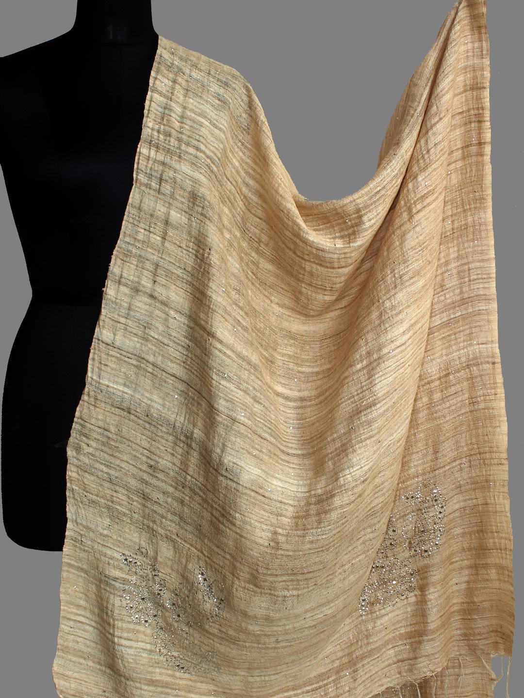 mukesh-kamdani-handembroiderd-bhagalpuri-tussar-silk-dupatta