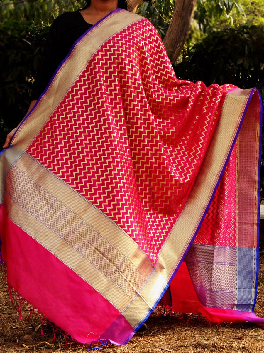 pink-and-blue-zig-zag-banarasi-dupatta pink-and-blue-zig-zag-banarasi-dupatta