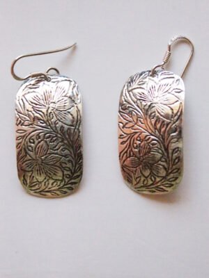 rectangular-earring-with-lotus-carving-