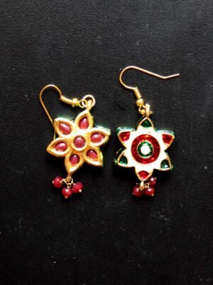 red-floral-kundan-earrings