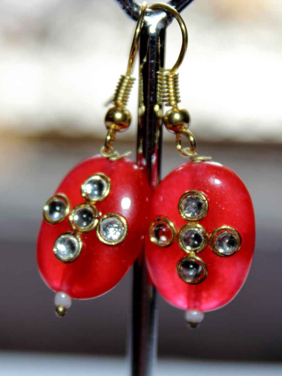 red-kundanWork-onyx-earrings red-kundanWork-onyx-earrings