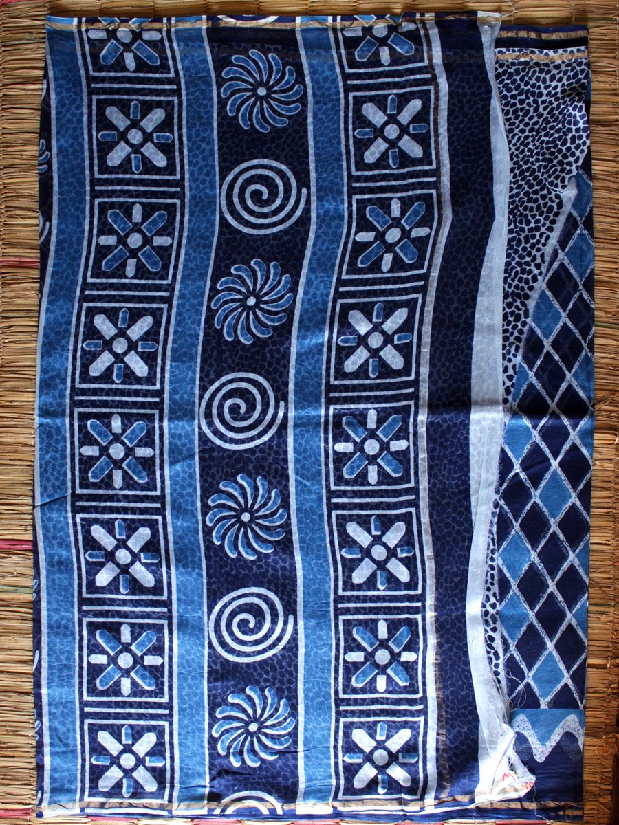 rhomboid-indigo-saree-palla