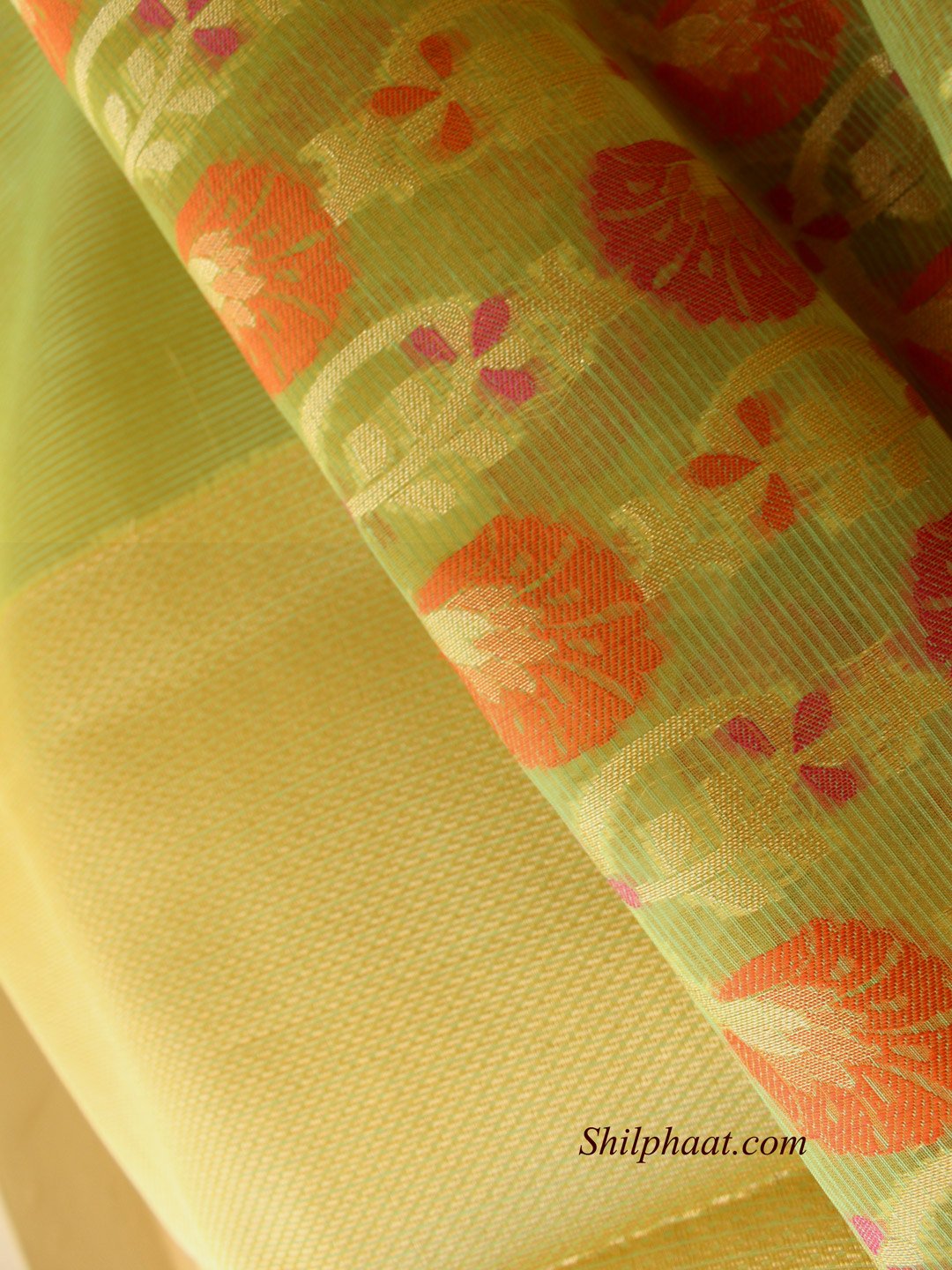 yellowish-green-banarsi-kora-silk-sari yellowish-green-banarsi-kora-silk-sari
