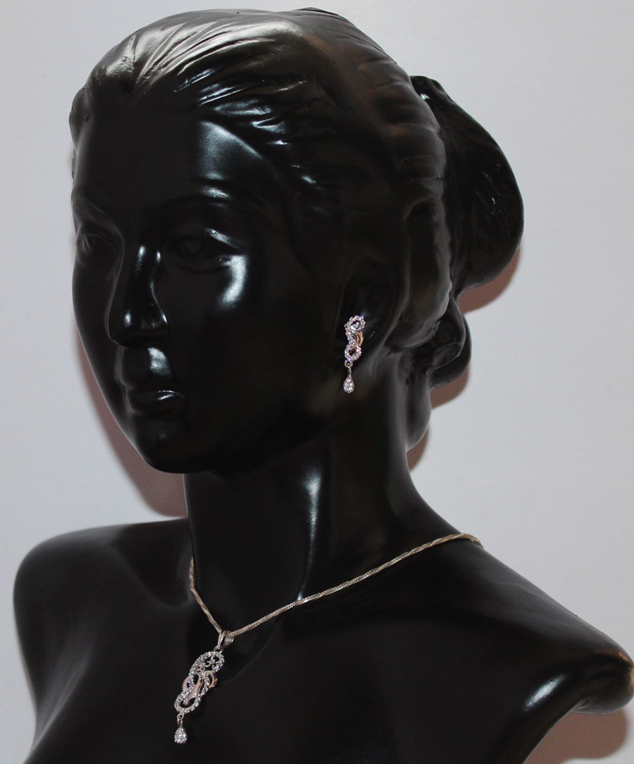 zircon fitted pure silver pendant earrings set zircon fitted pure silver pendant earrings set