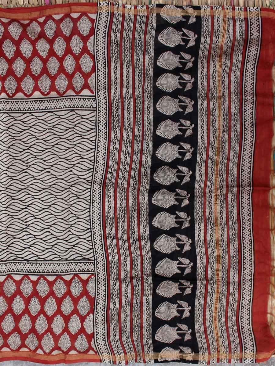 Black,-red,-off-white-bagru-printed-chanderi-dupatta