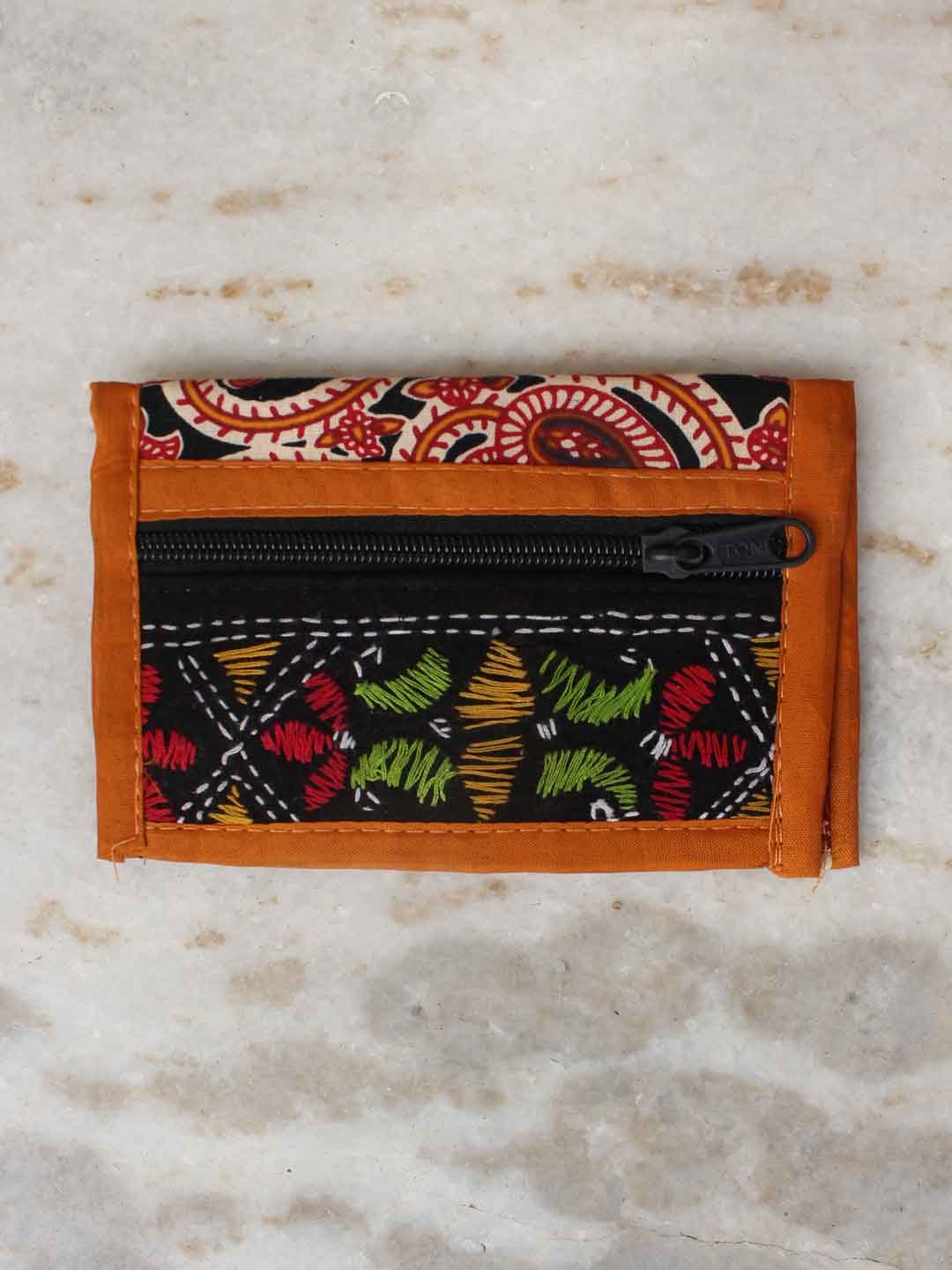kantha-embroidery-cotton-pouch-bag kantha-embroidery-cotton-pouch-bag