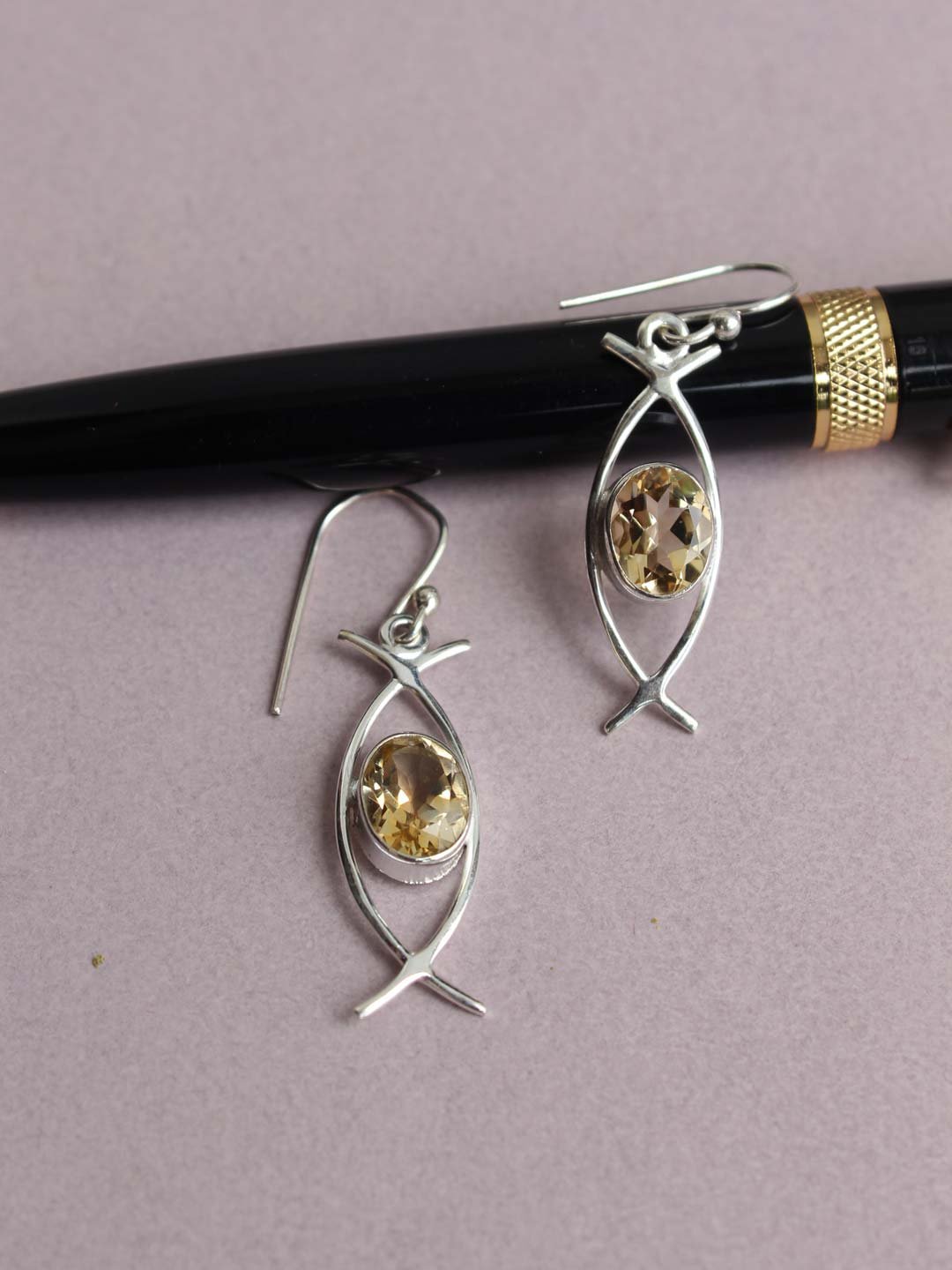 Silver-topaz,-dangle-earrings Silver-topaz,-dangle-earrings