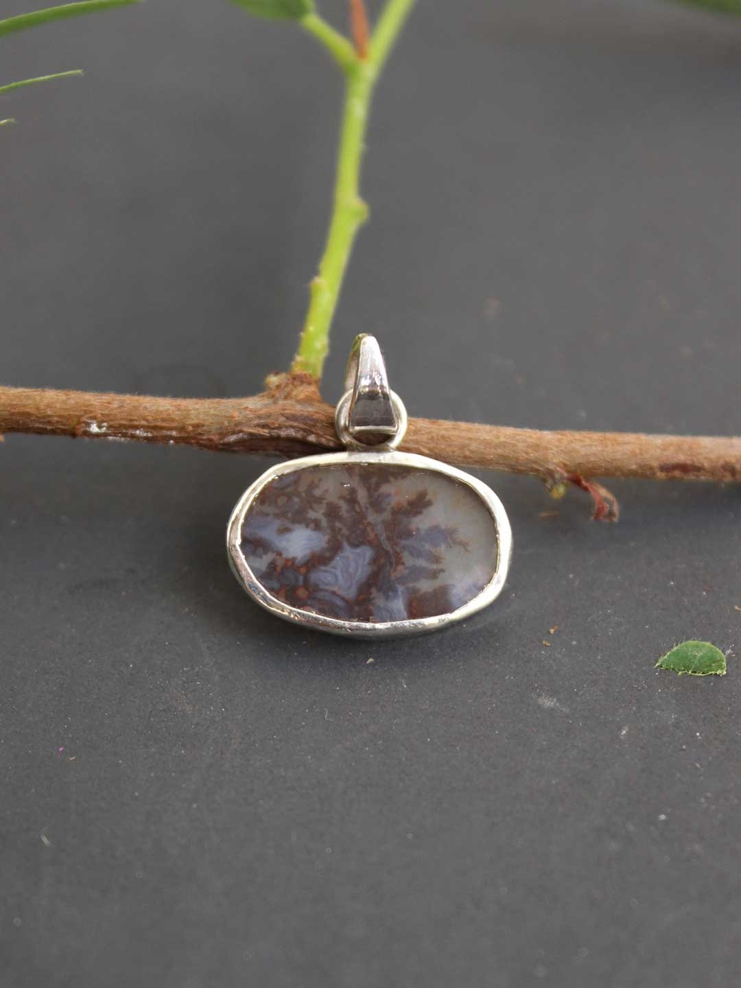 Brown-branches-dendritic-agate-silver-pendant Brown-branches-dendritic-agate-silver-pendant