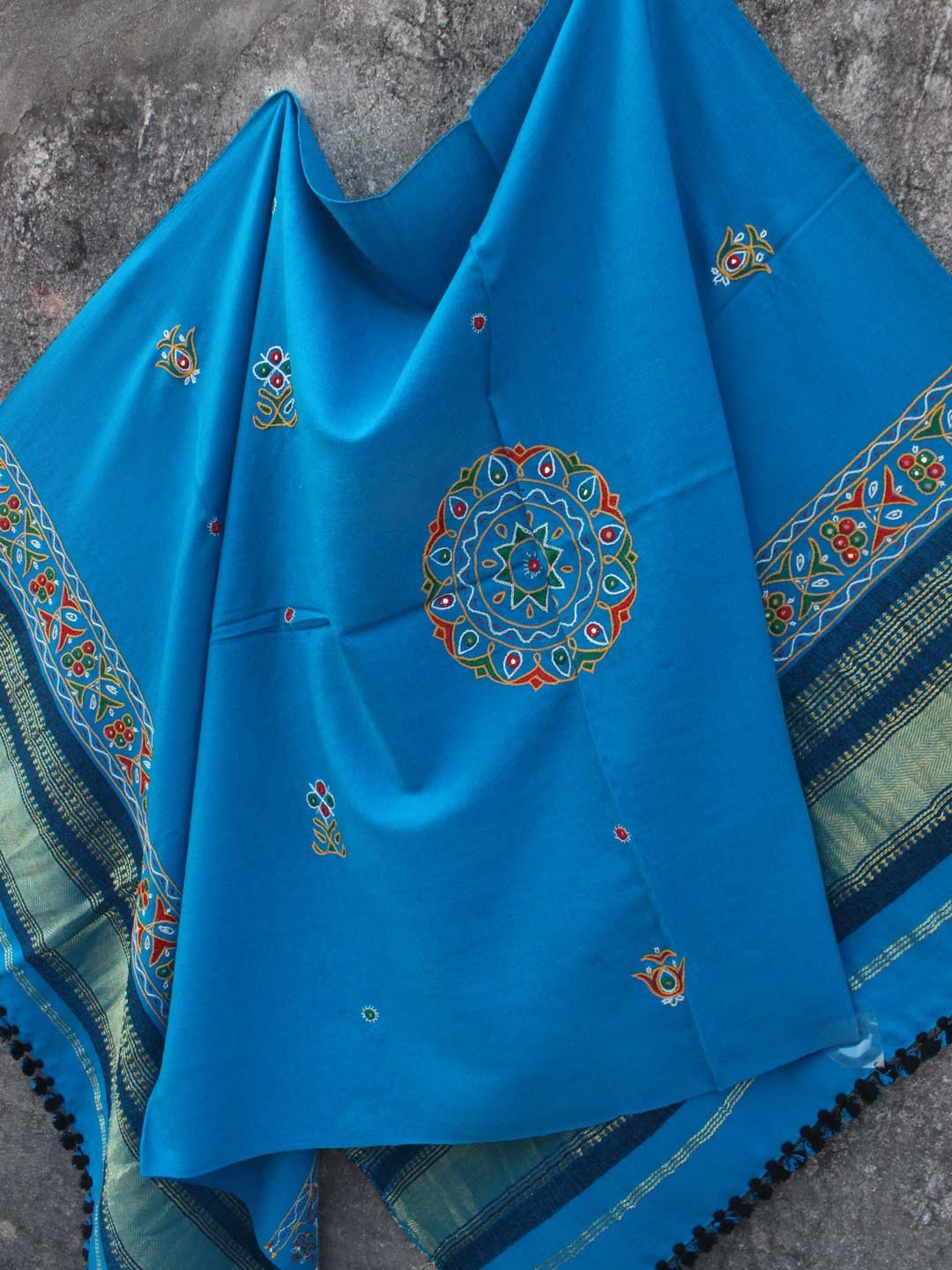 Turquoise-Blue Ahir embroiderd Woolen Shawl Turquoise-Blue Ahir embroiderd Woolen Shawl