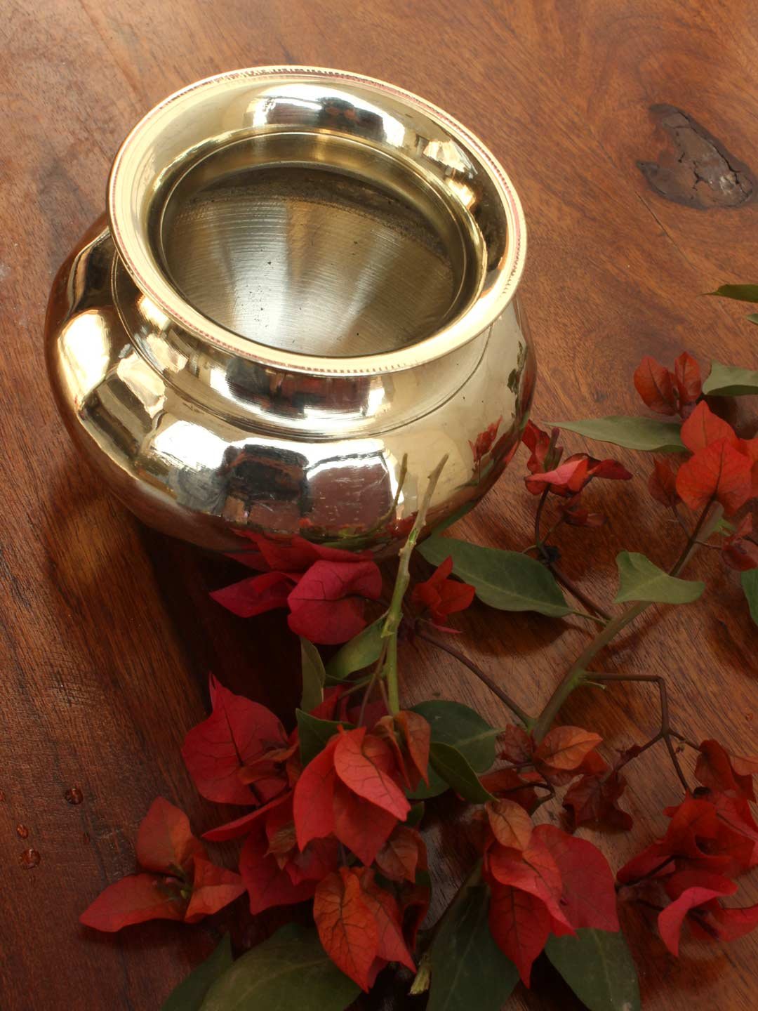 Bronze-drinking-lota Bronze-drinking-lota
