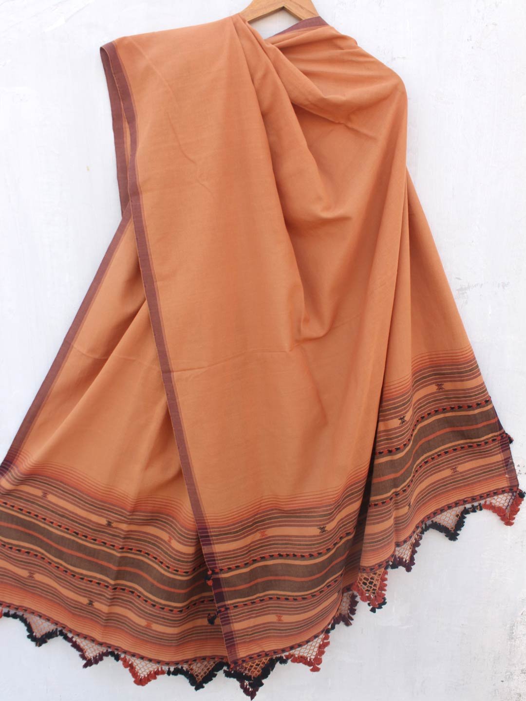 Brown-ornage-miri-border-bhujodi-cotton-dupatta Brown-ornage-miri-border-bhujodi-cotton-dupatta