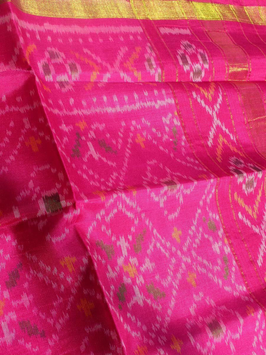 Dark-Pink-pure-silk-single-ikat-patan-patola-dupatta Dark-Pink-pure-silk-single-ikat-patan-patola-dupatta