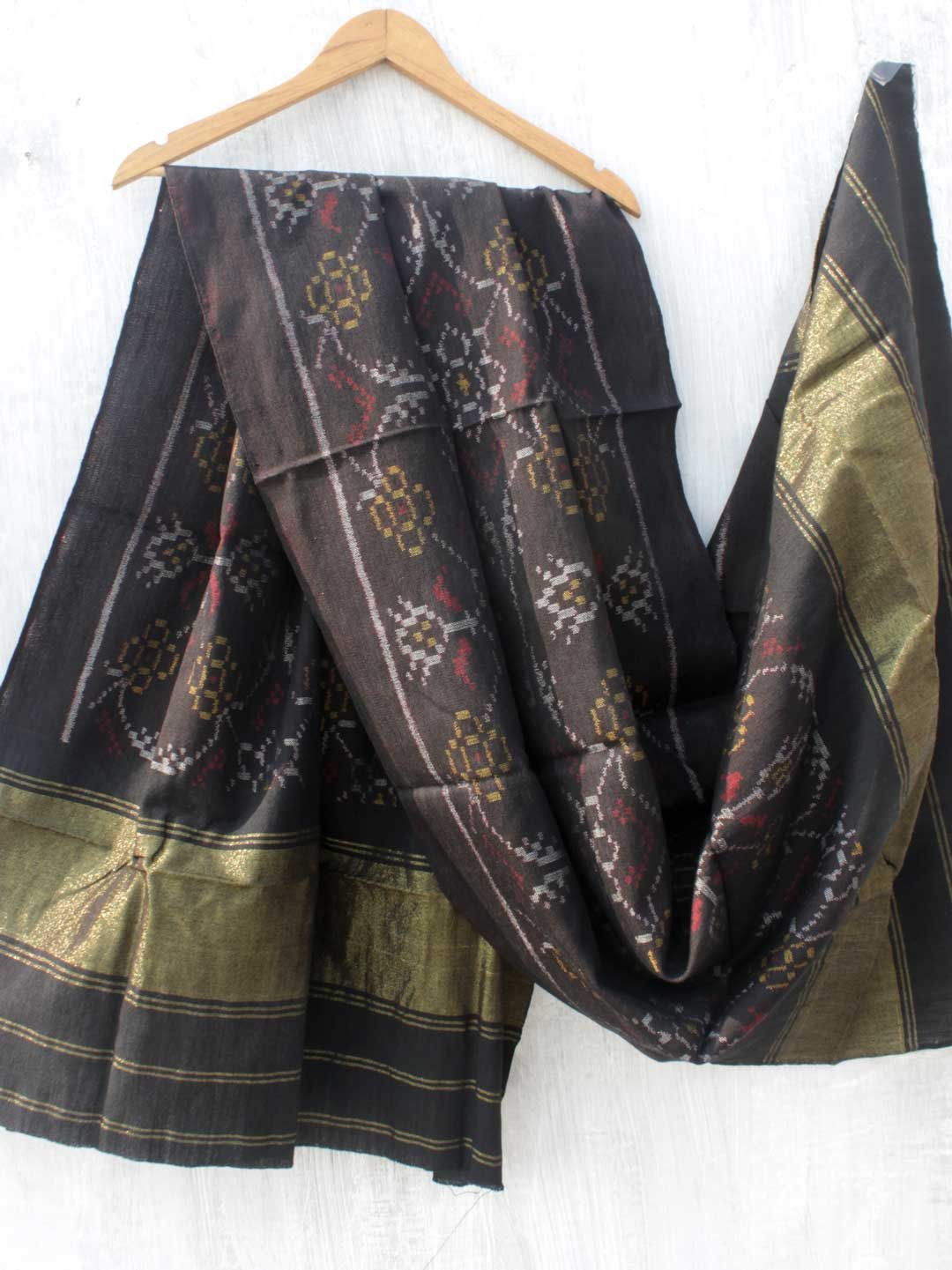 Reddish-Black-patan-patola-woolen-shawl Reddish-Black-patan-patola-woolen-shawl