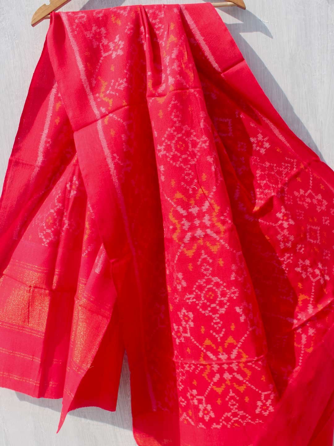 Vermilion-Red-patan-patola-woolen-shawl-Shilphaat Vermilion-Red-patan-patola-woolen-shawl-Shilphaat