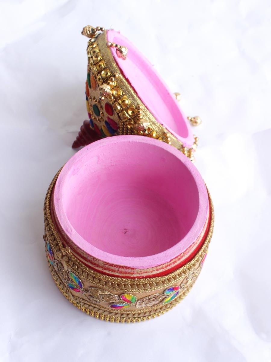 Butterfly-lacework-wooden-Sindura-Shilphaat Butterfly-lacework-wooden-Sindura-Shilphaat