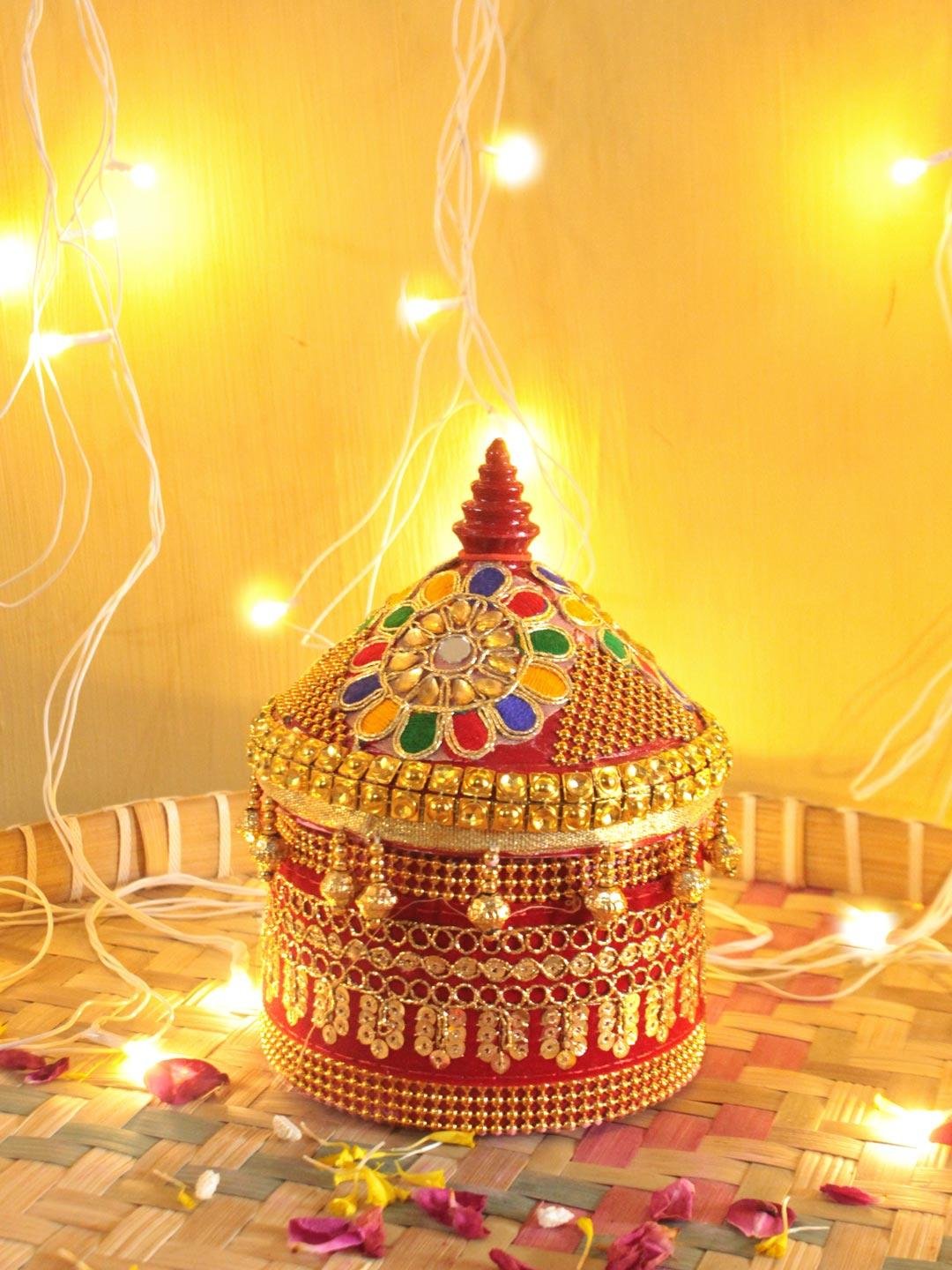 Sequins-red-lace-wooden-Sindur-box-Shilphaat Sequins-red-lace-wooden-Sindur-box-Shilphaat