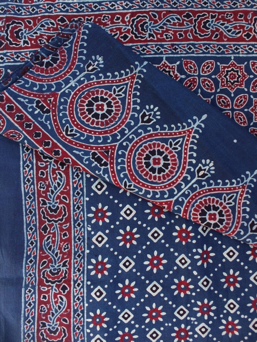 Indigo-ar-Red-Ajrakh-block-printed-cotton-stole Indigo-ar-Red-Ajrakh-block-printed-cotton-stole at old.shilphaat.com