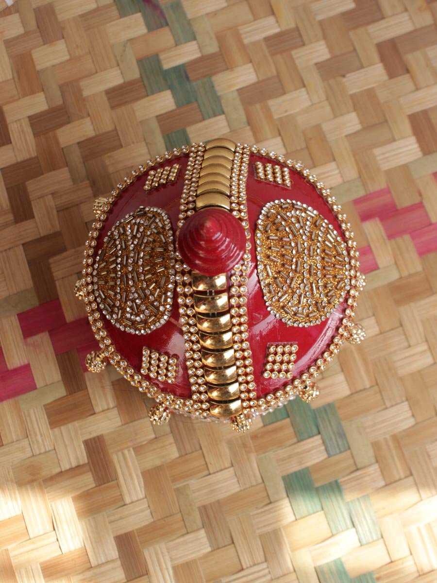 Crystal-red-small-wooden-sinhora Crystal-red-small-wooden-sinhora